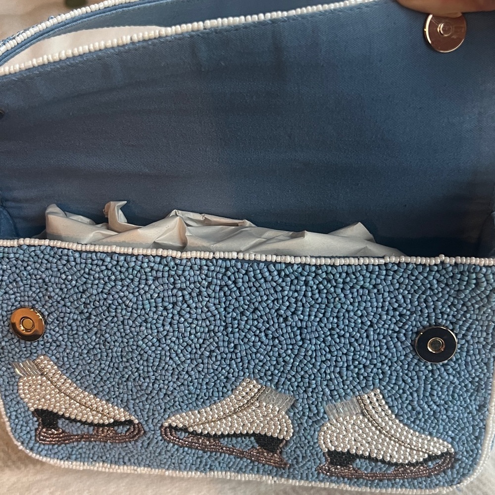 The Fiona Beaded Bag Winter Icon Edition.⛸️🩵☃️🌨️❄️ - Picture 10 of 12